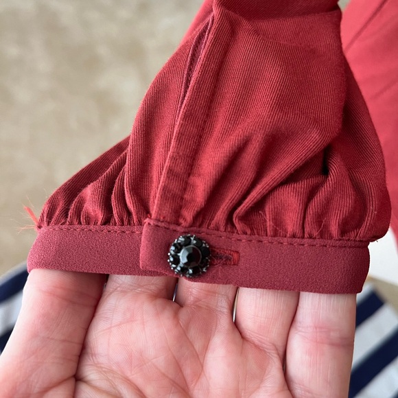 EUC - WHBM Ruffle Front Top - Picture 3 of 5